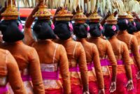 cara-memakai-sarung-bali